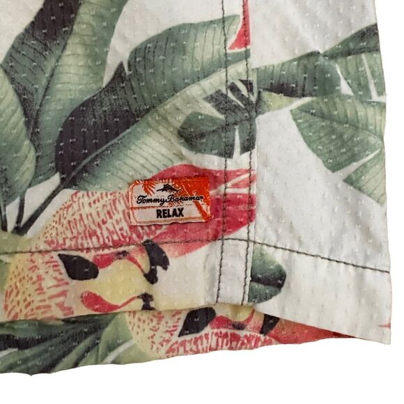 Tommy Bahama ~ Mens Relax Swim/Board shorts ~ Tropical print ~ pockets ~size 32 - Picture 3 of 11